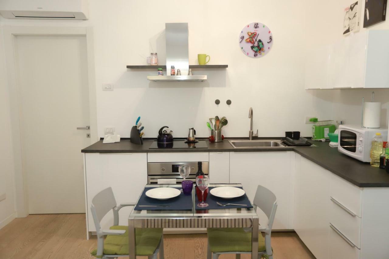 Laura'S Home - I Navigli Che Vorrei Milan Bagian luar foto