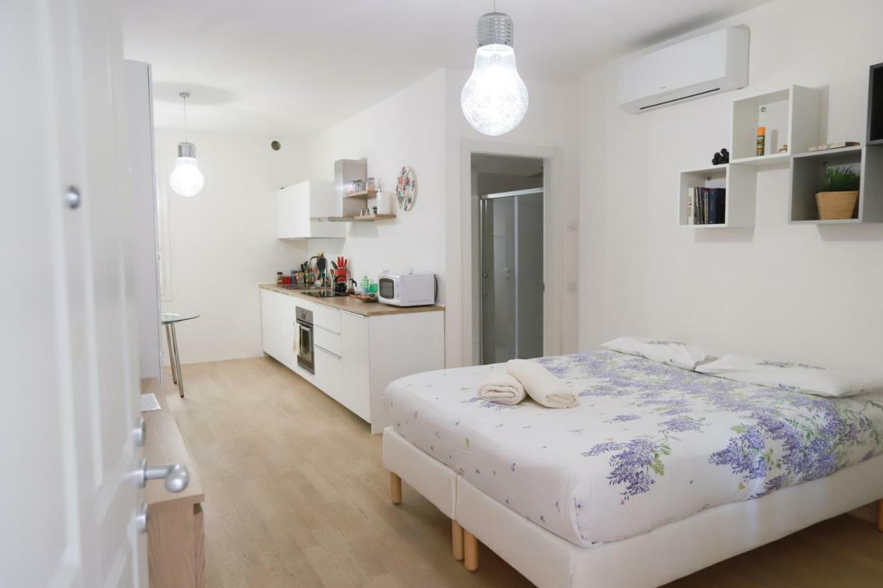 Laura'S Home - I Navigli Che Vorrei Milan Bagian luar foto